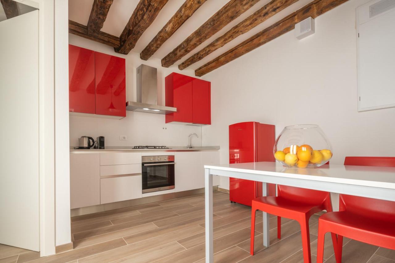 San Giacomo Dall'Orio Garden Apartment R&R Венеция Екстериор снимка